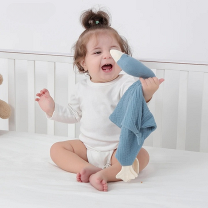 Doudou-Oie-gaz-de-coton-bleue-doux-légère-bébé-joue