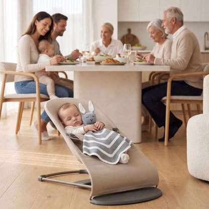 Doudou bébé au salon