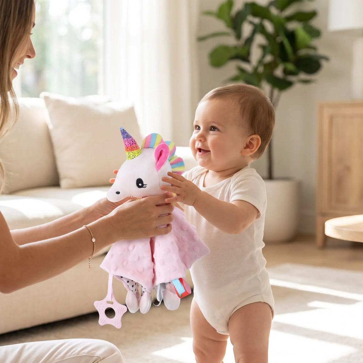 Doudou bébé au salon