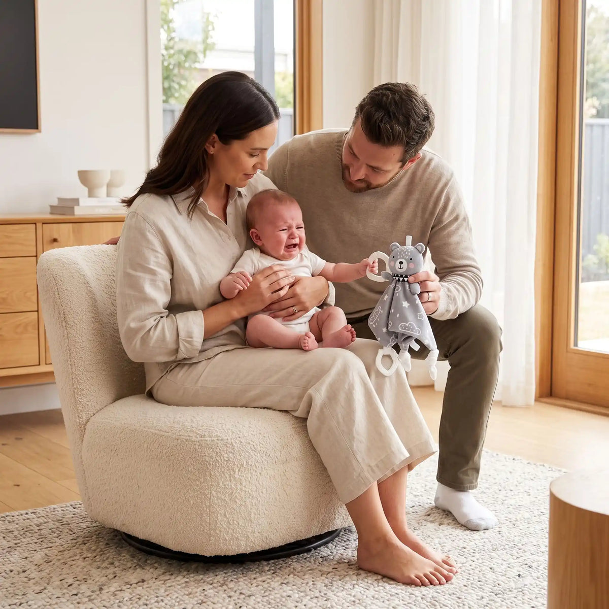 Doudou bébé pleure