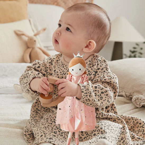 Doudou-doux-princesse-étoile-fille-bébé-captive