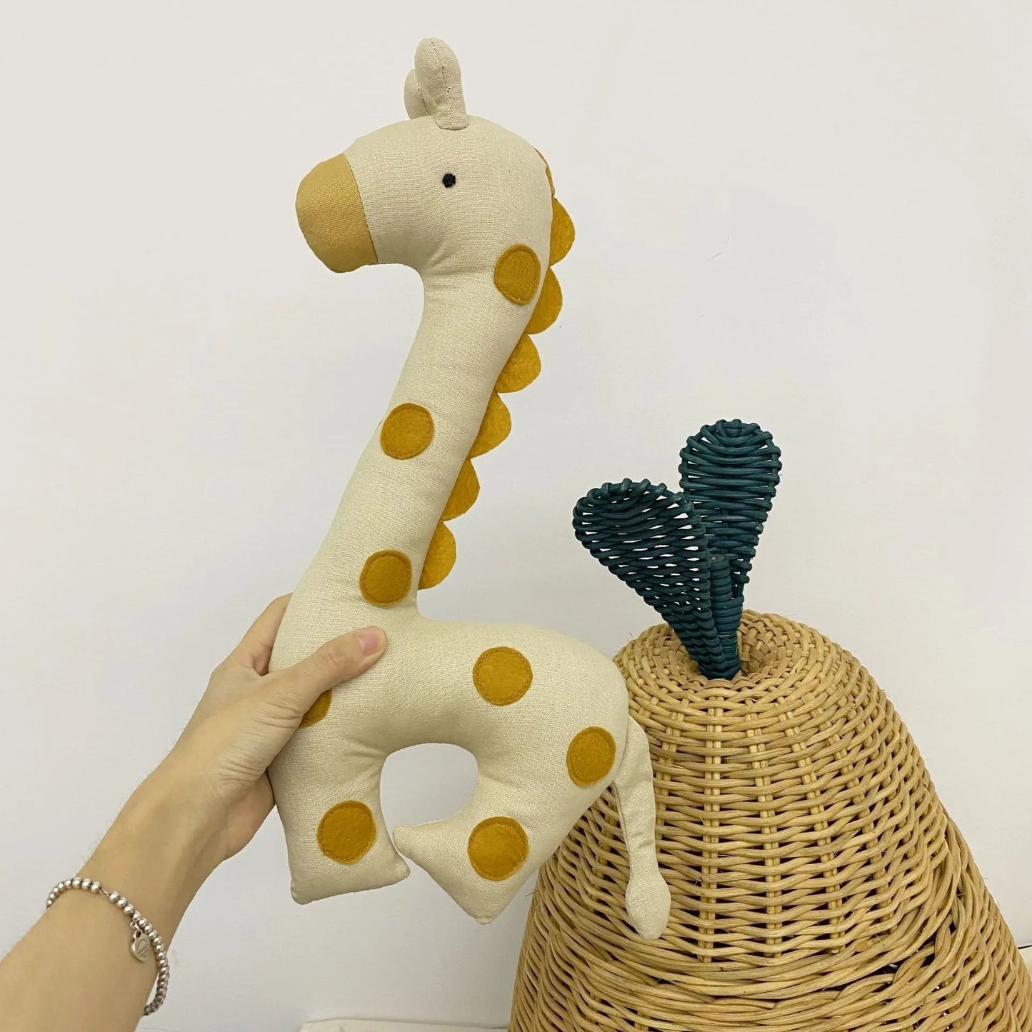 Doudou-doux-rembourré-girafe