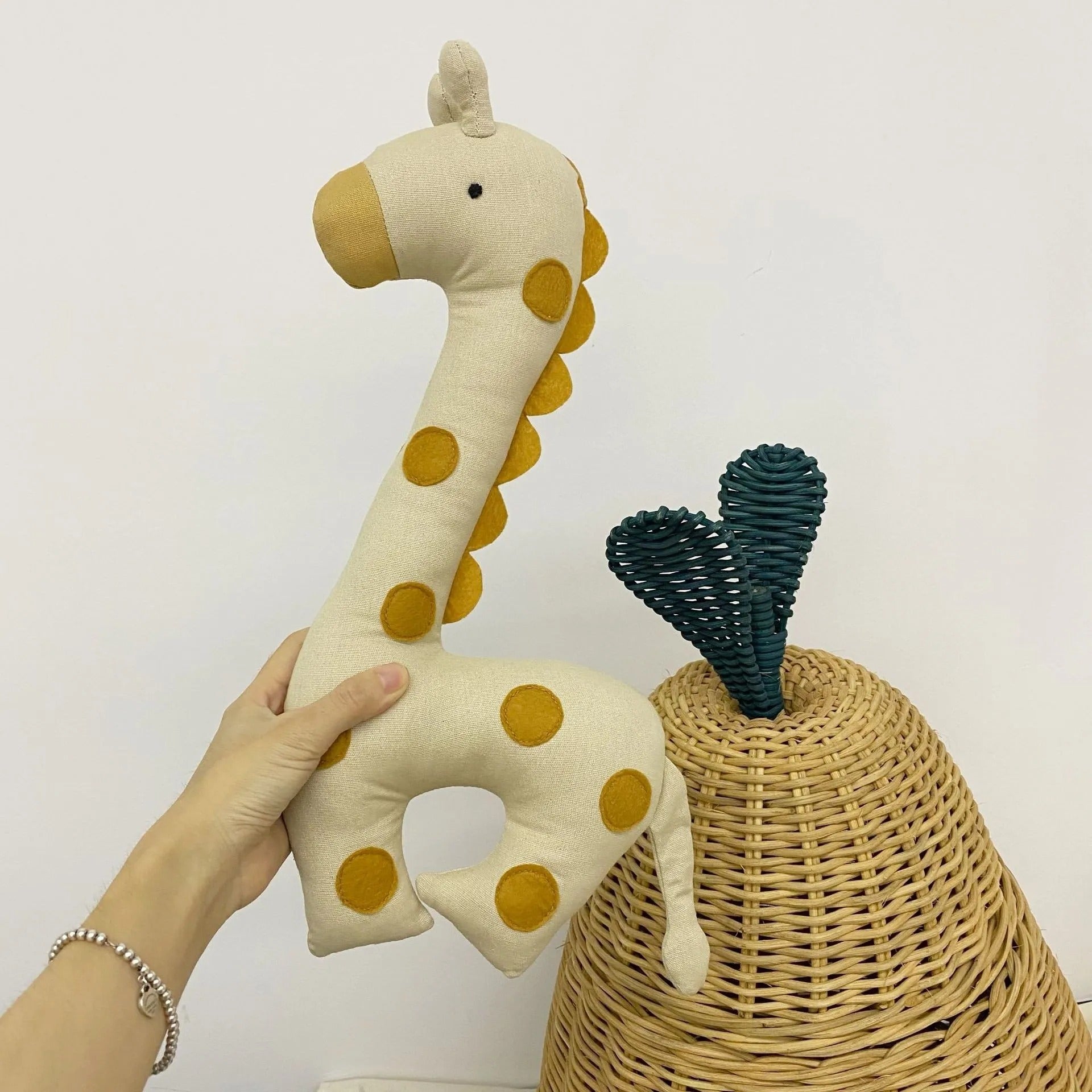 Doudou-doux-rembourré-girafe