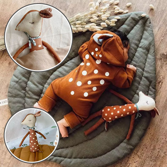 Doudou-doux-rembourré-renarde-bébé-dort-profondément