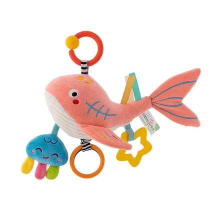 Doudou-peluche-requin-hochet-rose-velours-doux