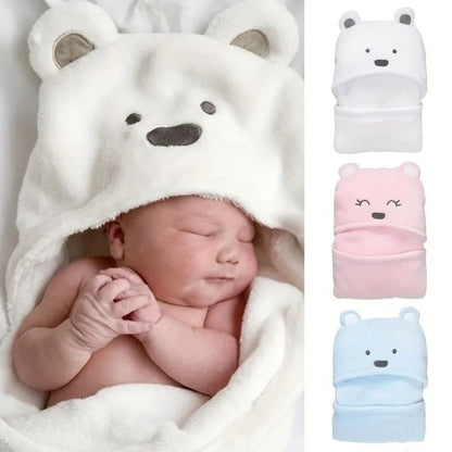 Nid-d-ange-blanc-polaire-bebe-dort-au-chaud