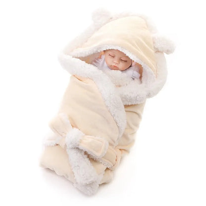Nid-d-ange-jaune-bébé-confort-au-chaud