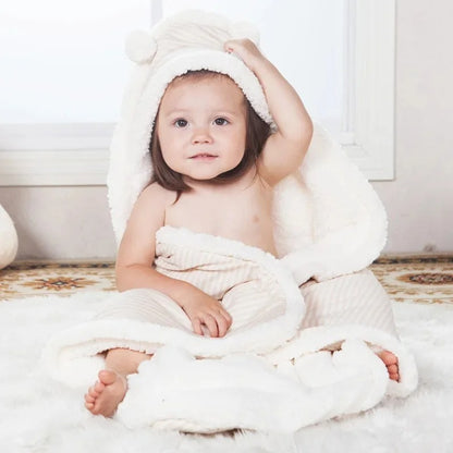 Nid-d-ange-coton-polaire-bébé-heureux-au-chaud