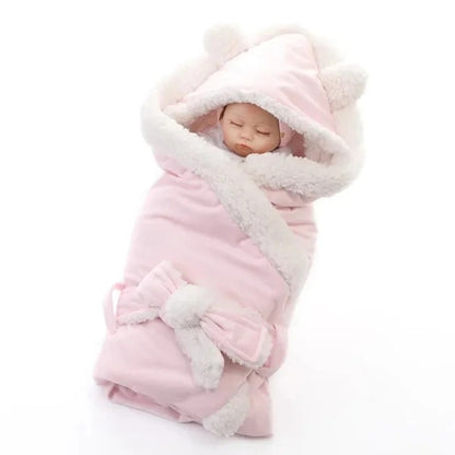 Nid-d-ange-rose-bébé-confort-au-chaud