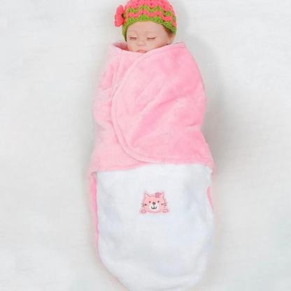 Nid-d-ange-rose-polaire-doux-bébé-dort-au-chaud