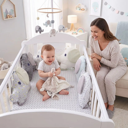 Tour de lit bébé joue au lit