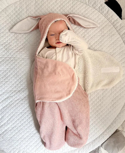 nid-d-ange-Lapin-pieds-bébé-dort-au-chaud