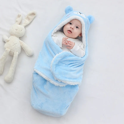 nid-d-ange-Ours-polaire-laine-fermé-avec-bébé-au-chaud